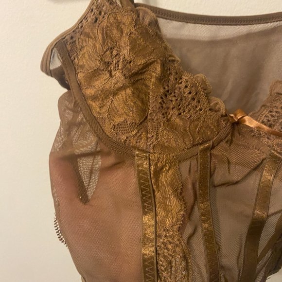 Corset top - Picture 2 of 5